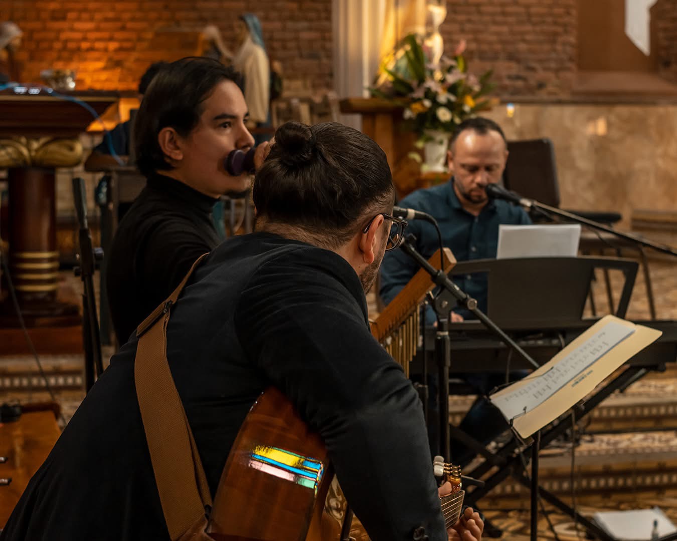 Presentación musical de Diego Burga